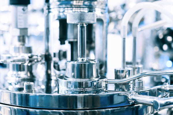 HPHT（高温高圧）によるダイヤ合成装置のイメージ