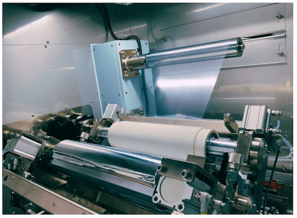 ZACROSが保有する塗工機