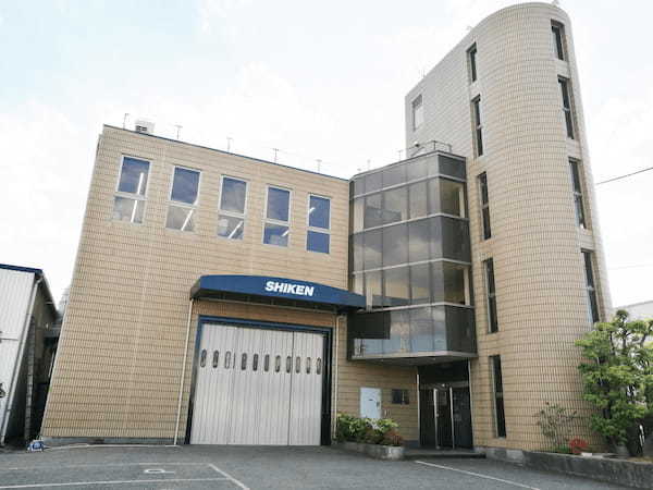 シケン・本社